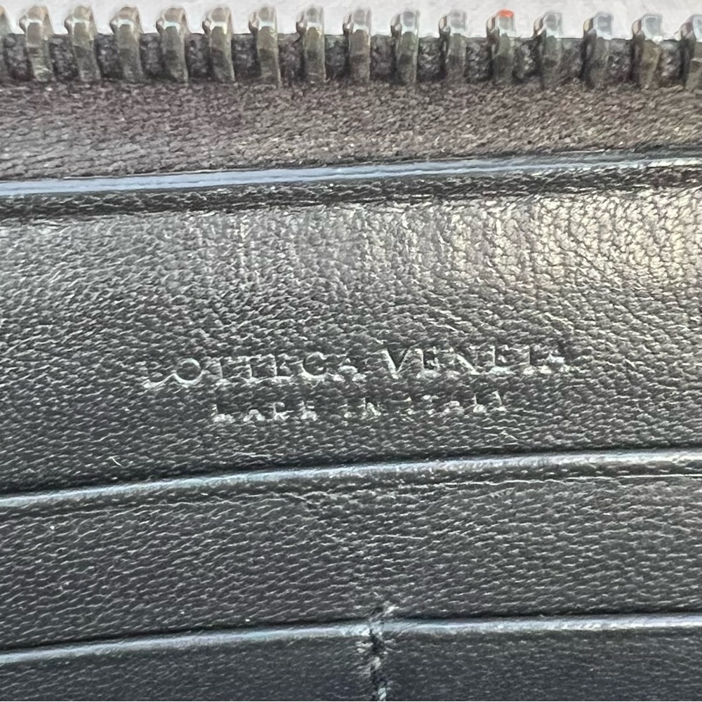 RARE BOTTEGA VENETA Anthracite Black Weave Intrecciato Zip Around Long Wallet - Picture 9 of 10